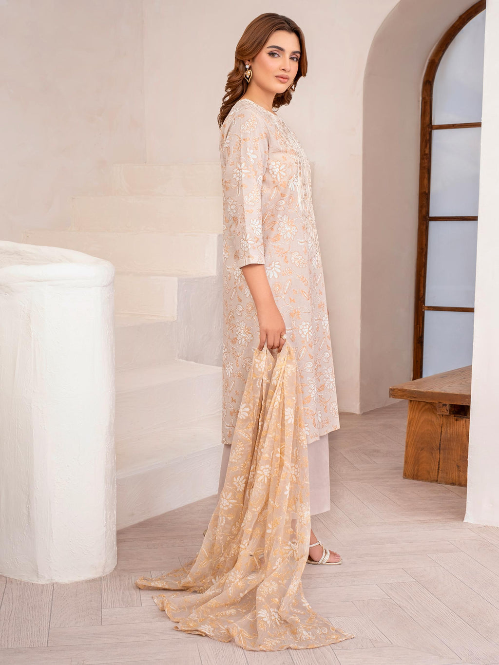 3 Piece Lawn Suit-Embroidered (Unstitched)