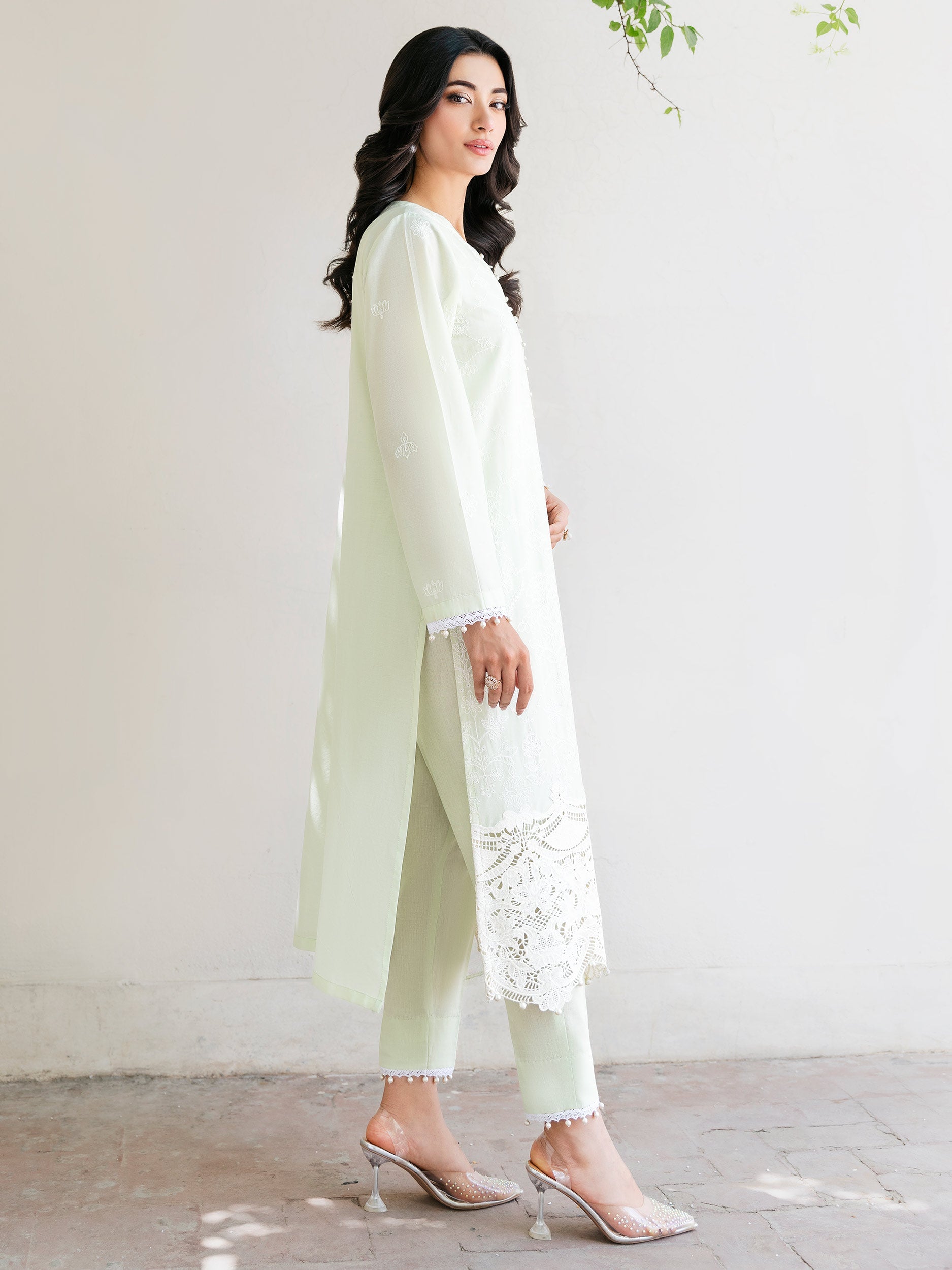 3 Piece Lawn Suit-Embroidered (Unstitched)