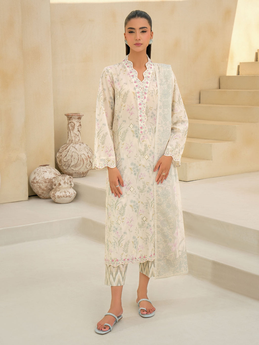 3 Piece Lawn Suit-Embroidered (Unstitched)