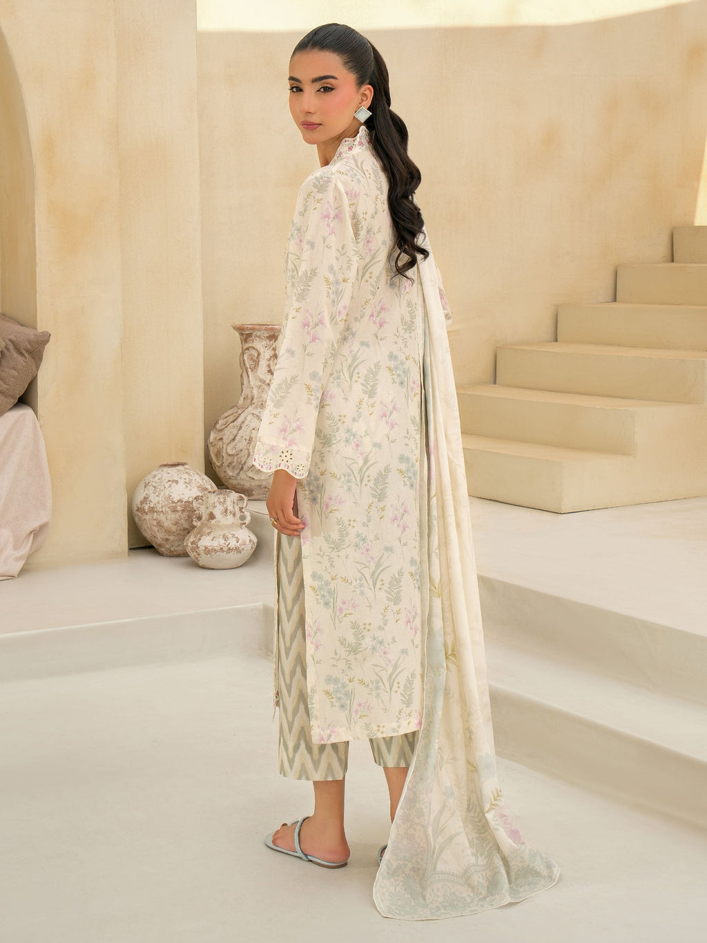 3 Piece Lawn Suit-Embroidered (Unstitched)
