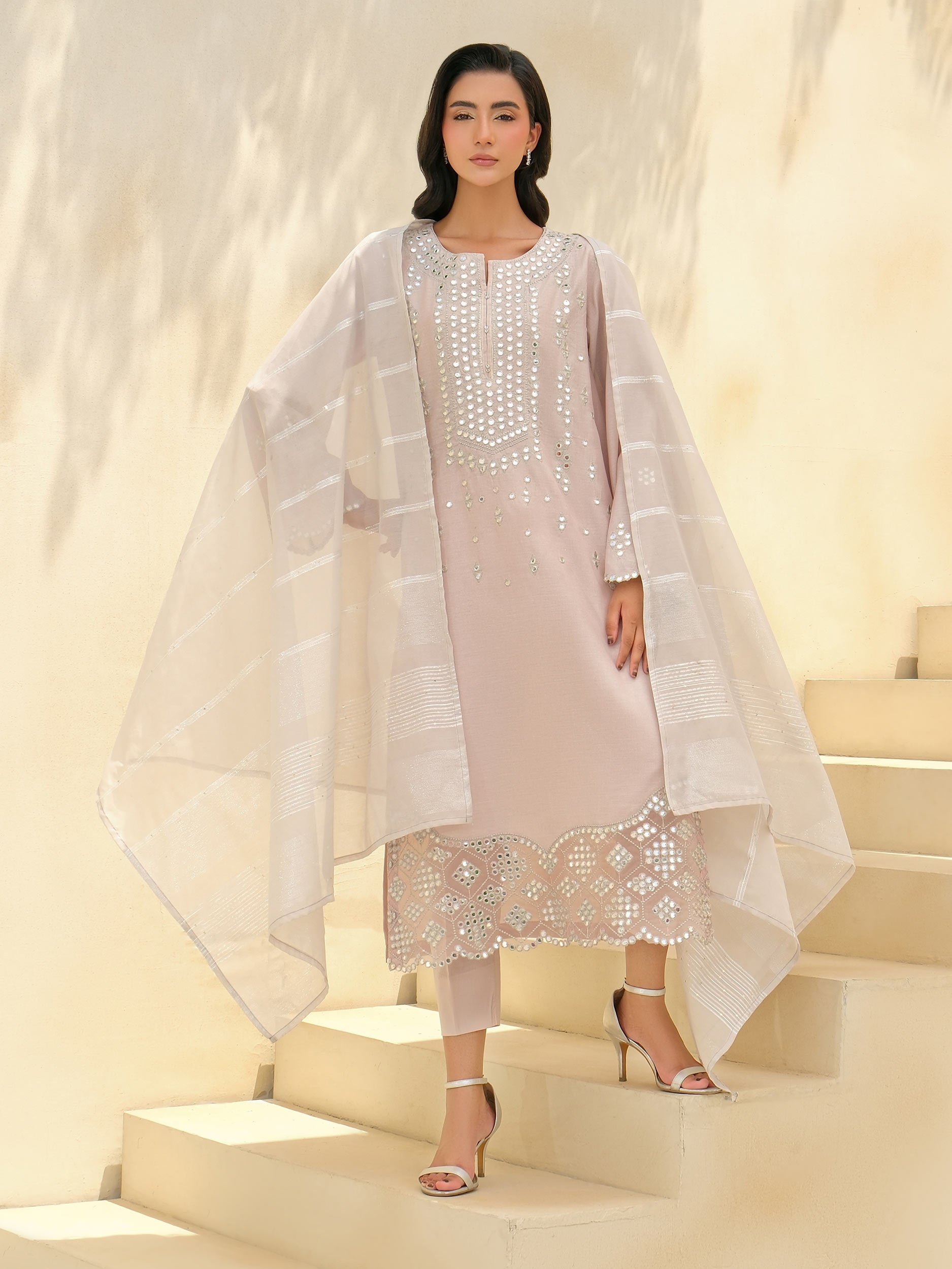 3 Piece Lawn Suit-Embroidered (Unstitched)