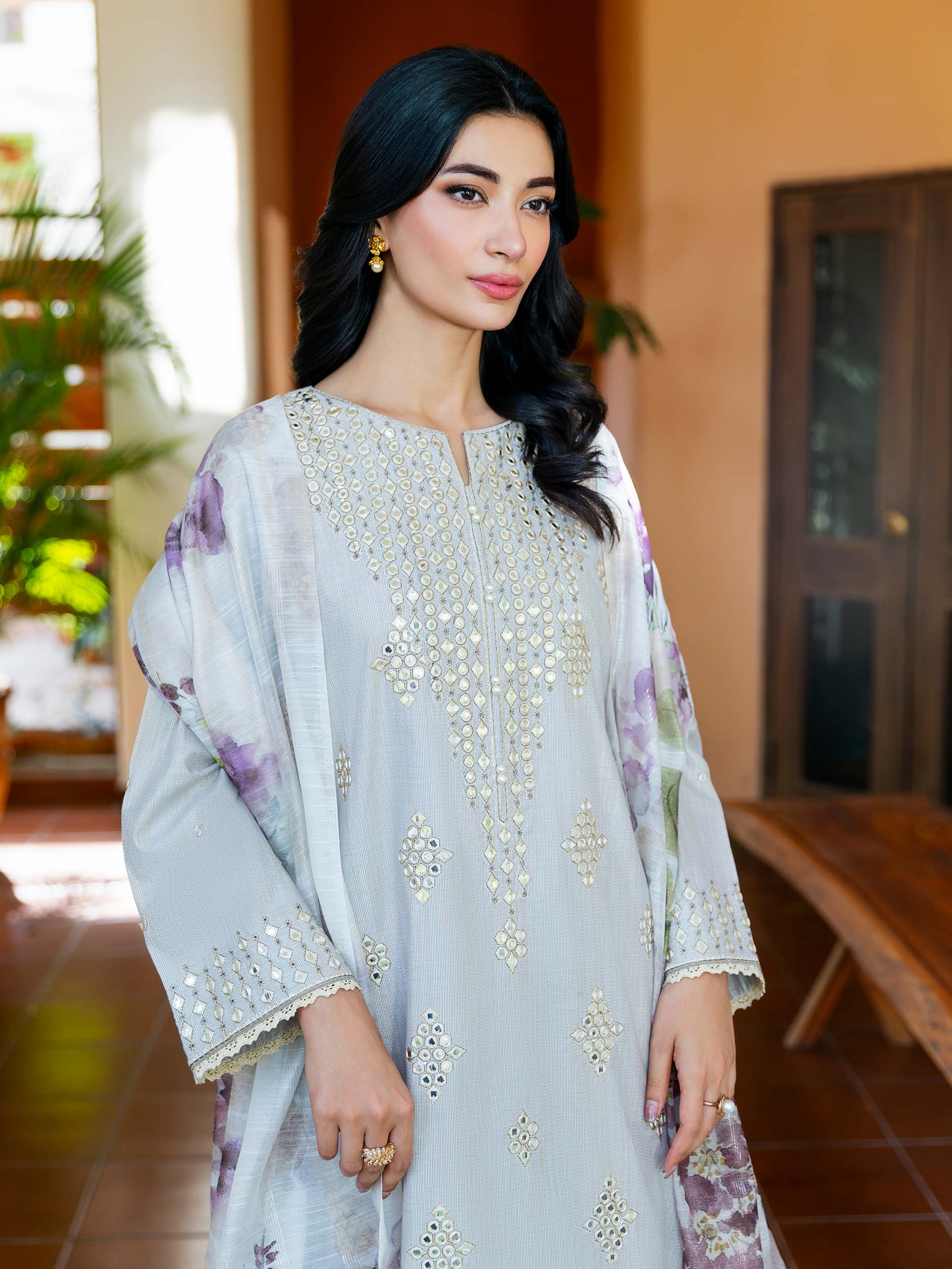 3 Piece Lawn Suit-Embroidered (Unstitched)