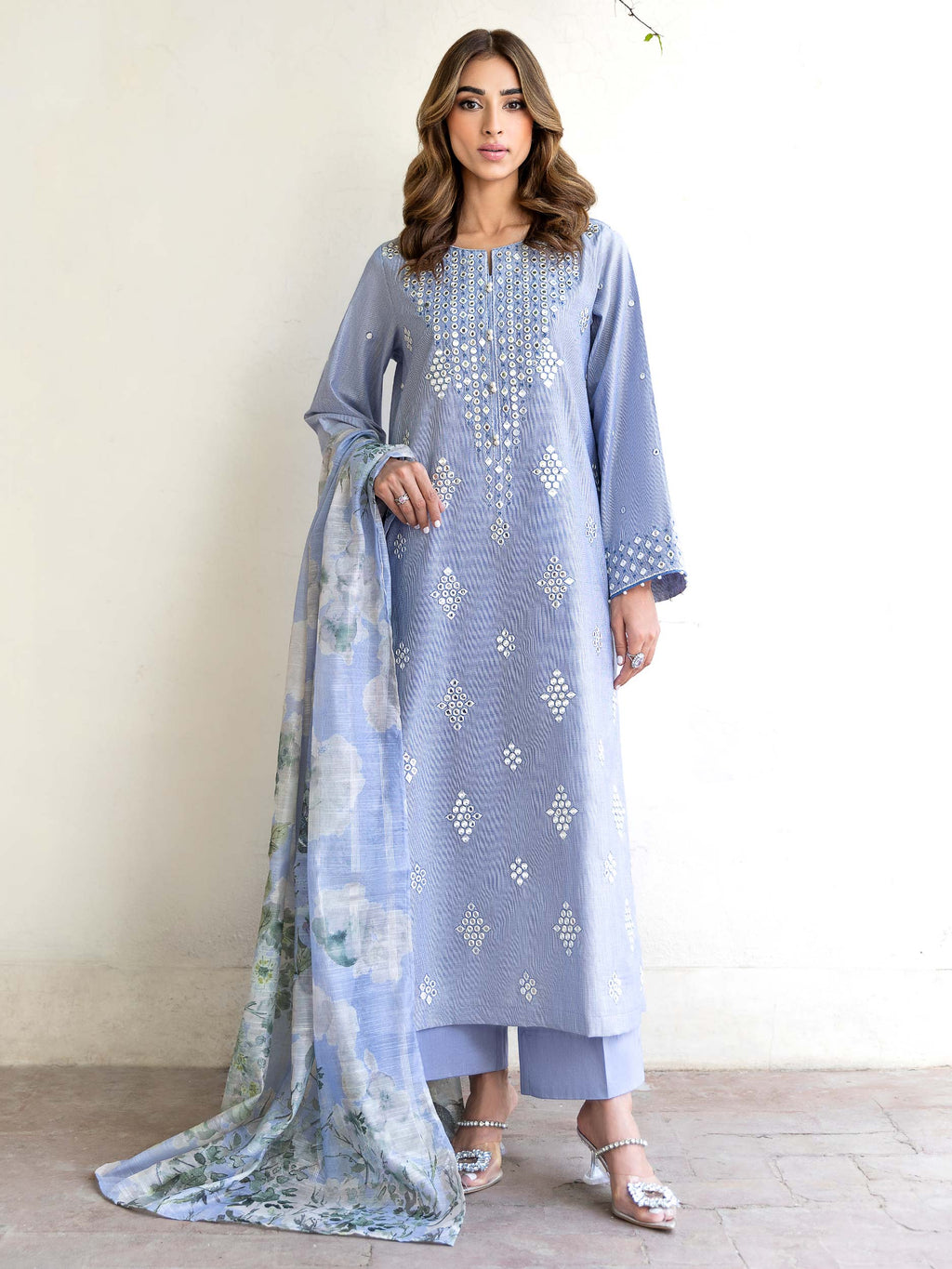3 Piece Lawn Suit-Embroidered (Unstitched)