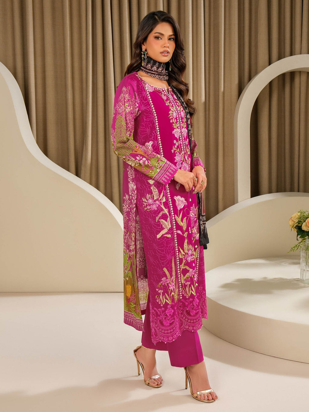 3 Piece Lawn Suit-Embroidered (Unstitched)