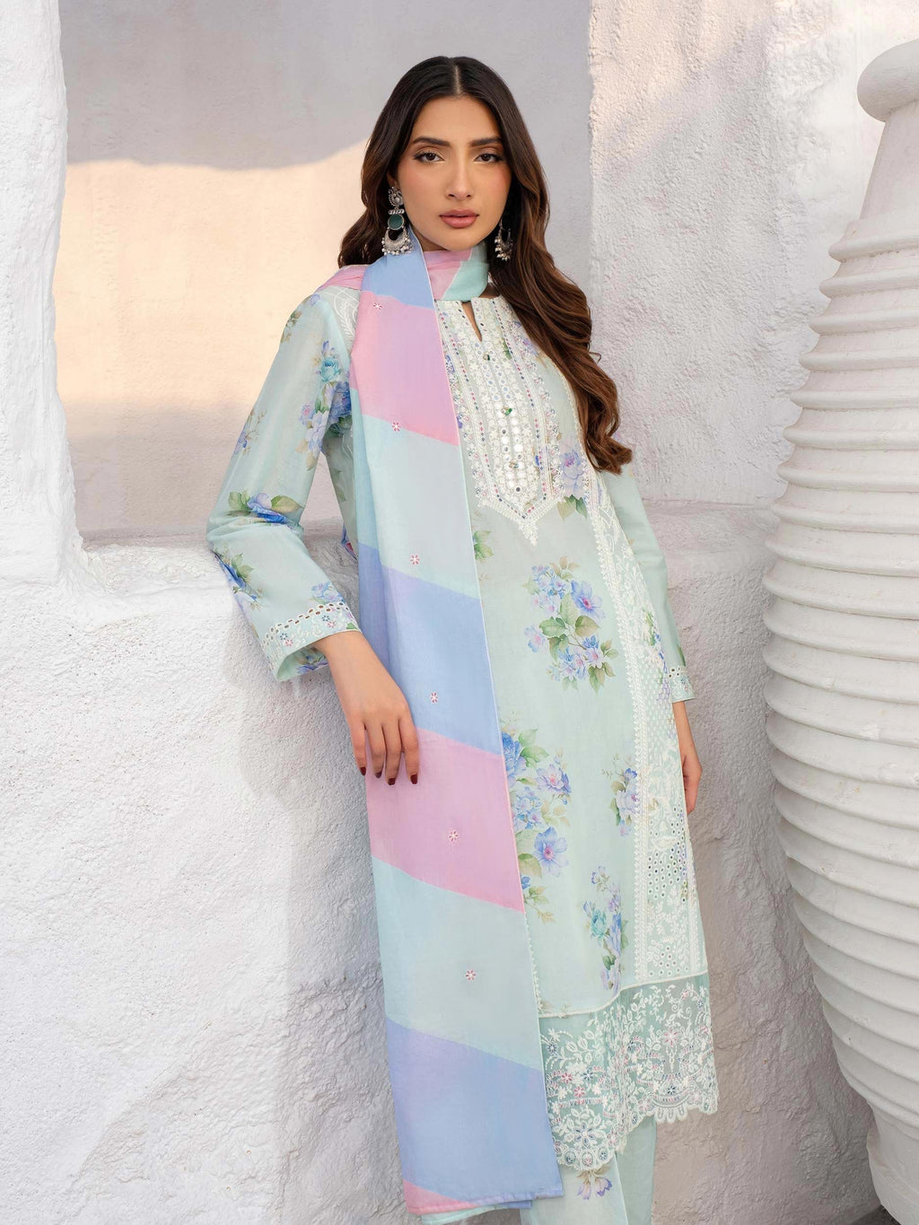3 Piece Lawn Suit-Embroidered (Unstitched)
