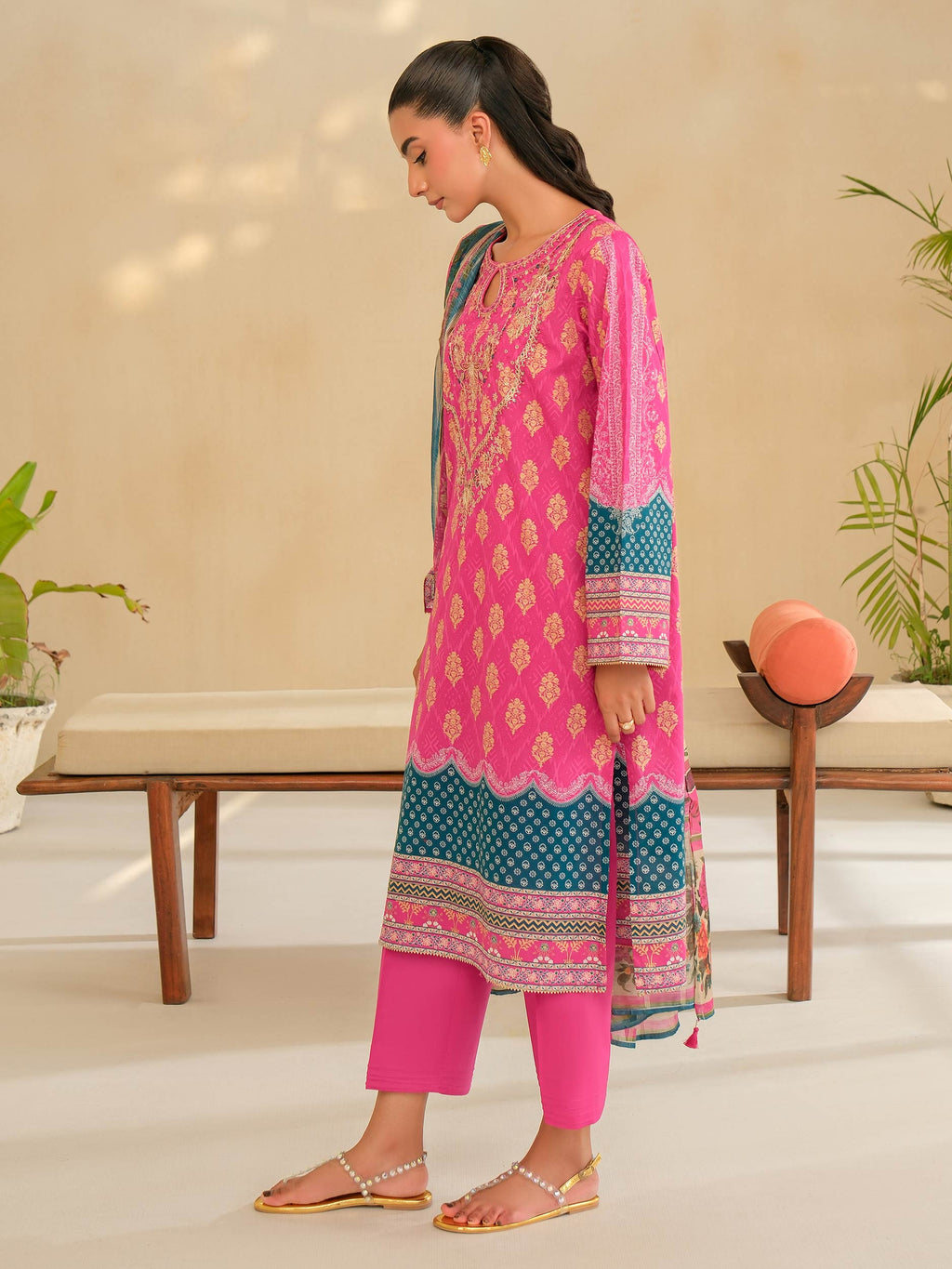 3 Piece Lawn Suit-Embroidered (Unstitched)