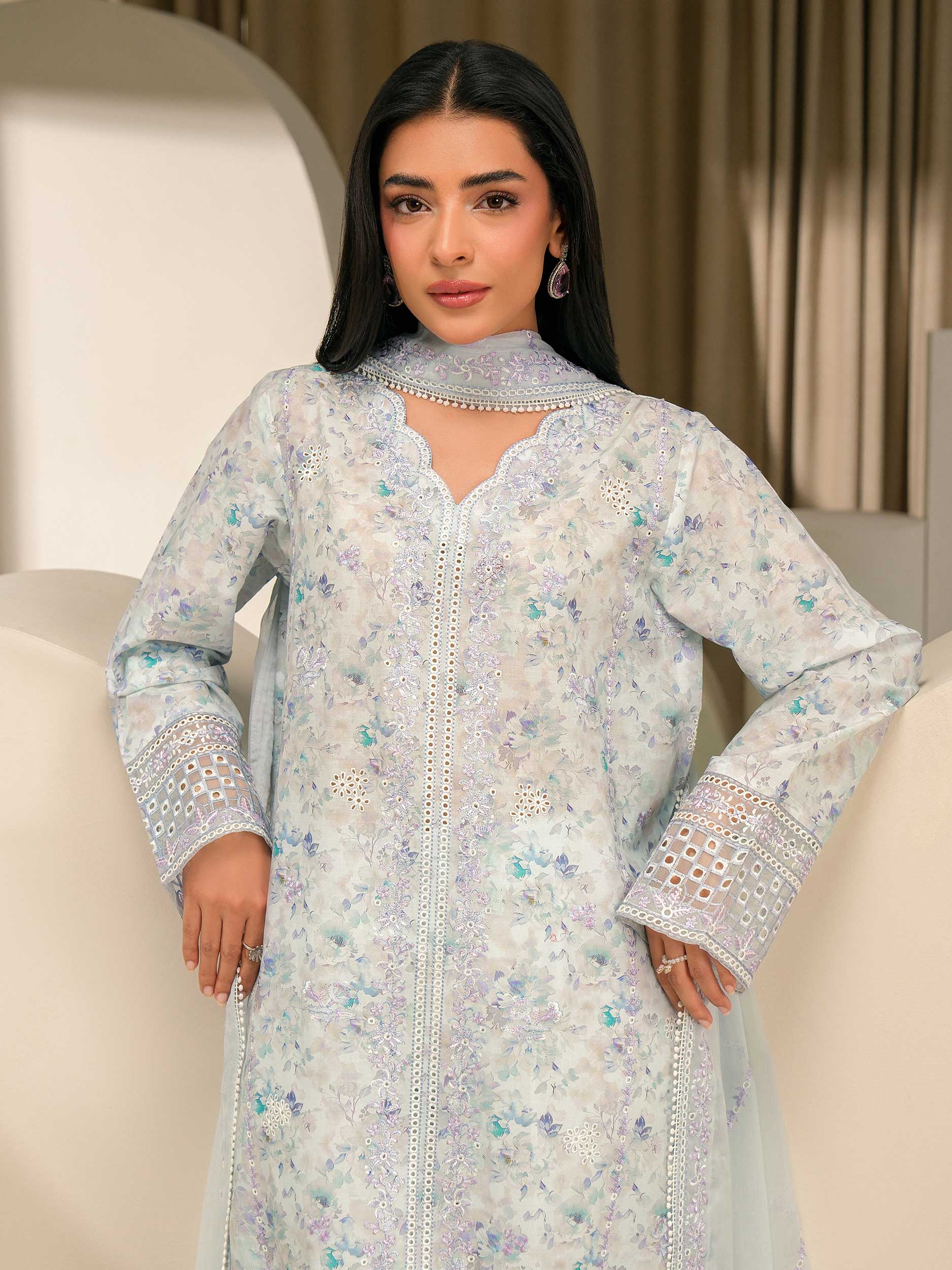 3 Piece Lawn Suit-Embroidered (Unstitched)