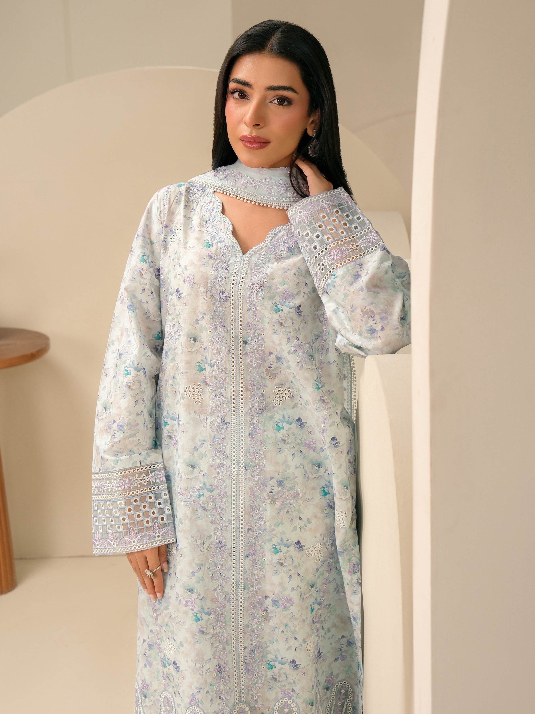 3 Piece Lawn Suit-Embroidered (Unstitched)